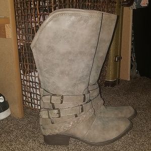 Mossimo Distressed Grey Boots